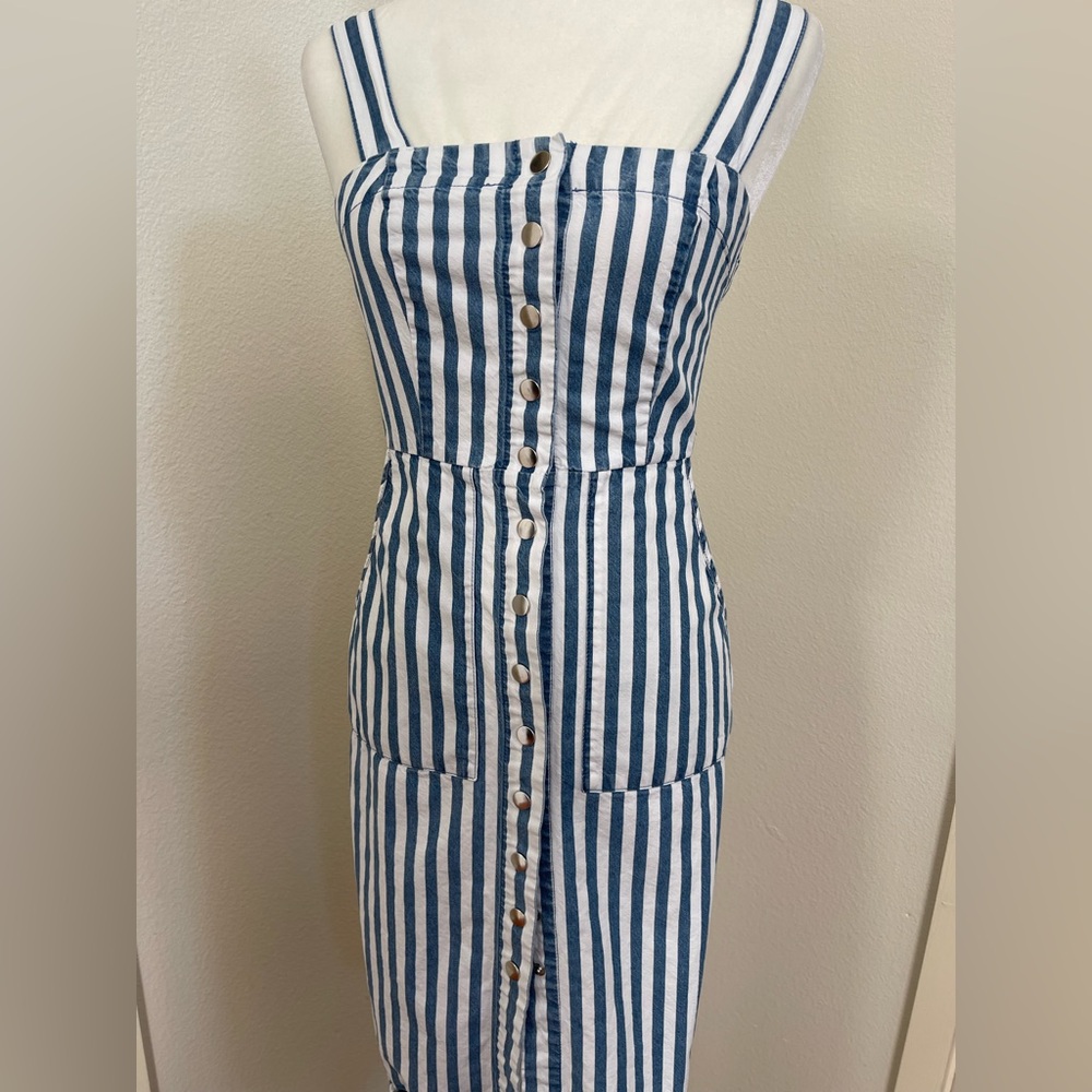 Forever 21 Blue and White Classic Striped Denim Midi Dress Size S with Pockets - Picture 3 of 11